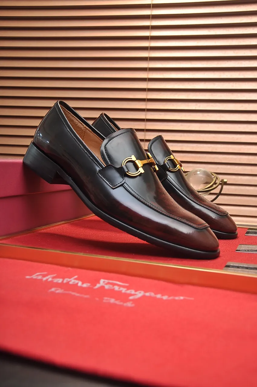 Men's shoes 💰500💶[Ferragamo/Ferragamo] The latest model in the counter. Original imported high-quality cowhide with open edges + imported 🐂 water-dyed cowhide lining + original luxury metal buckle + original combined outsole. Comparison without pressure 38--45 (45 is custom-made and cannot be returned or exchanged)